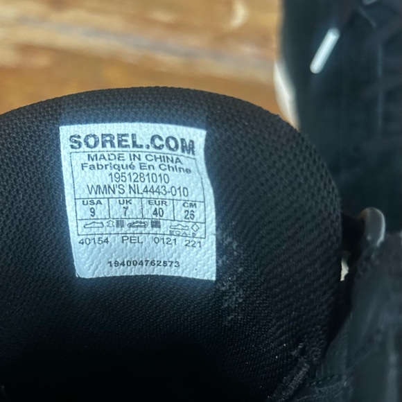 Sorel Out N About Black Wedge Bootie Sneaker Size 9 - Picture 10 of 11